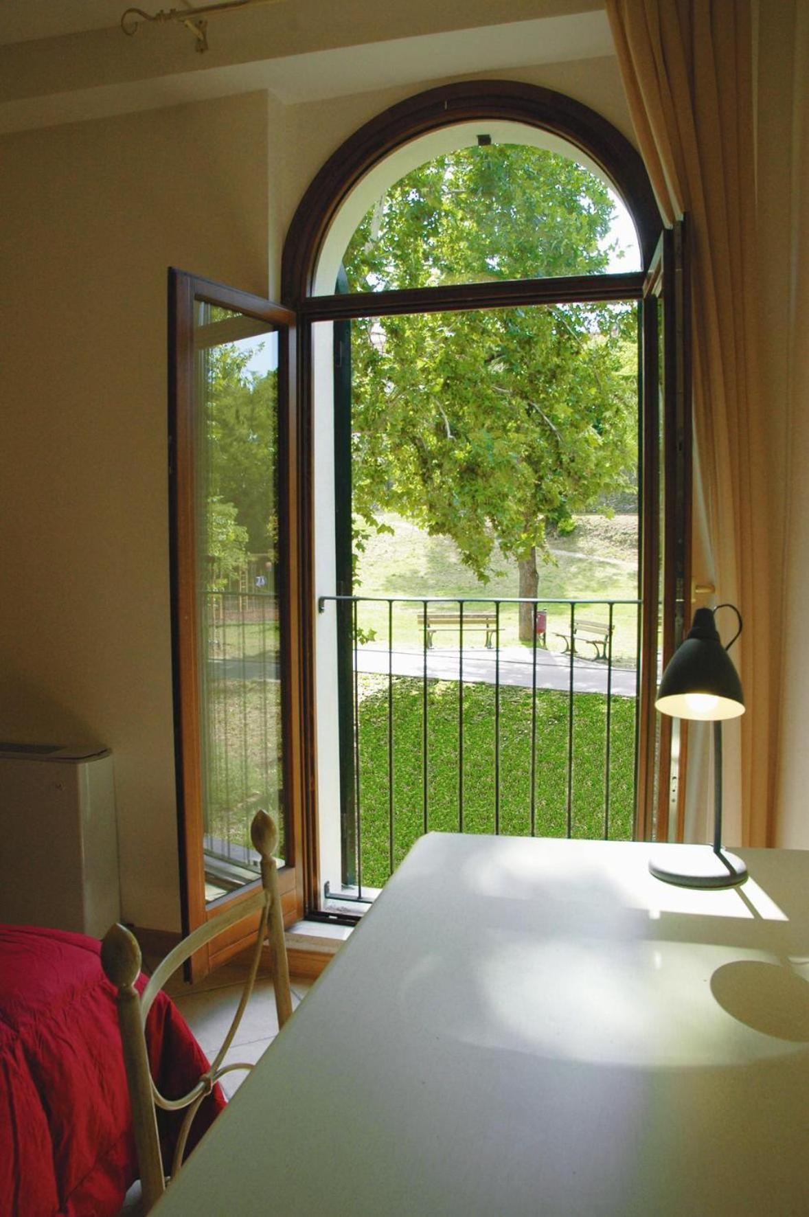 Residence Bizzoni Terni Exteriör bild