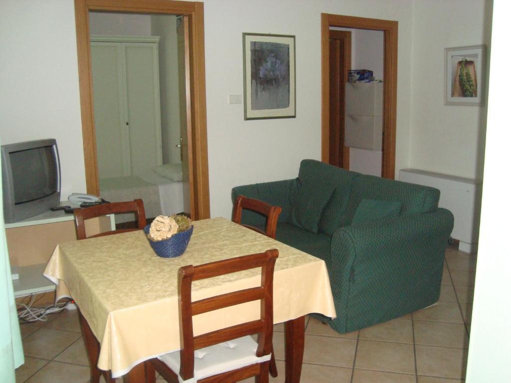 Residence Bizzoni Terni Rum bild